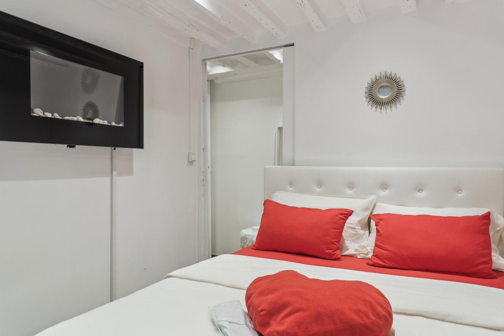 Guest house Bel Pres De Notre Dame De Lorette By Weekome *